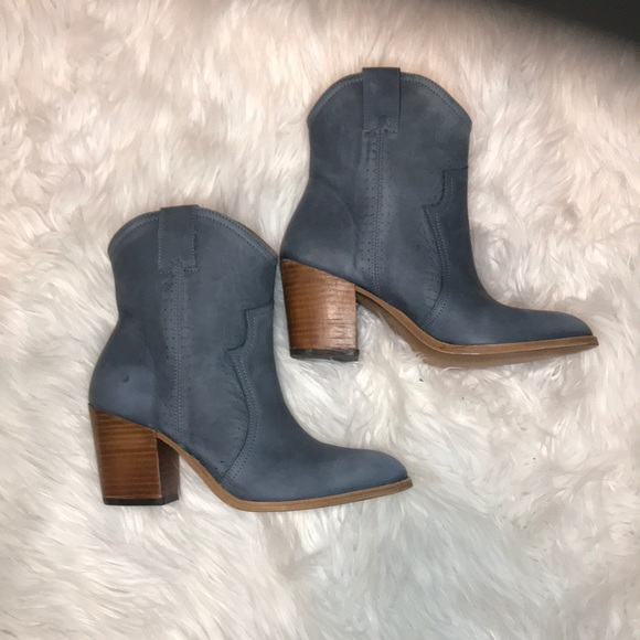 Anthropologie Shoes - Musse & cloud blue western cowgirl boots